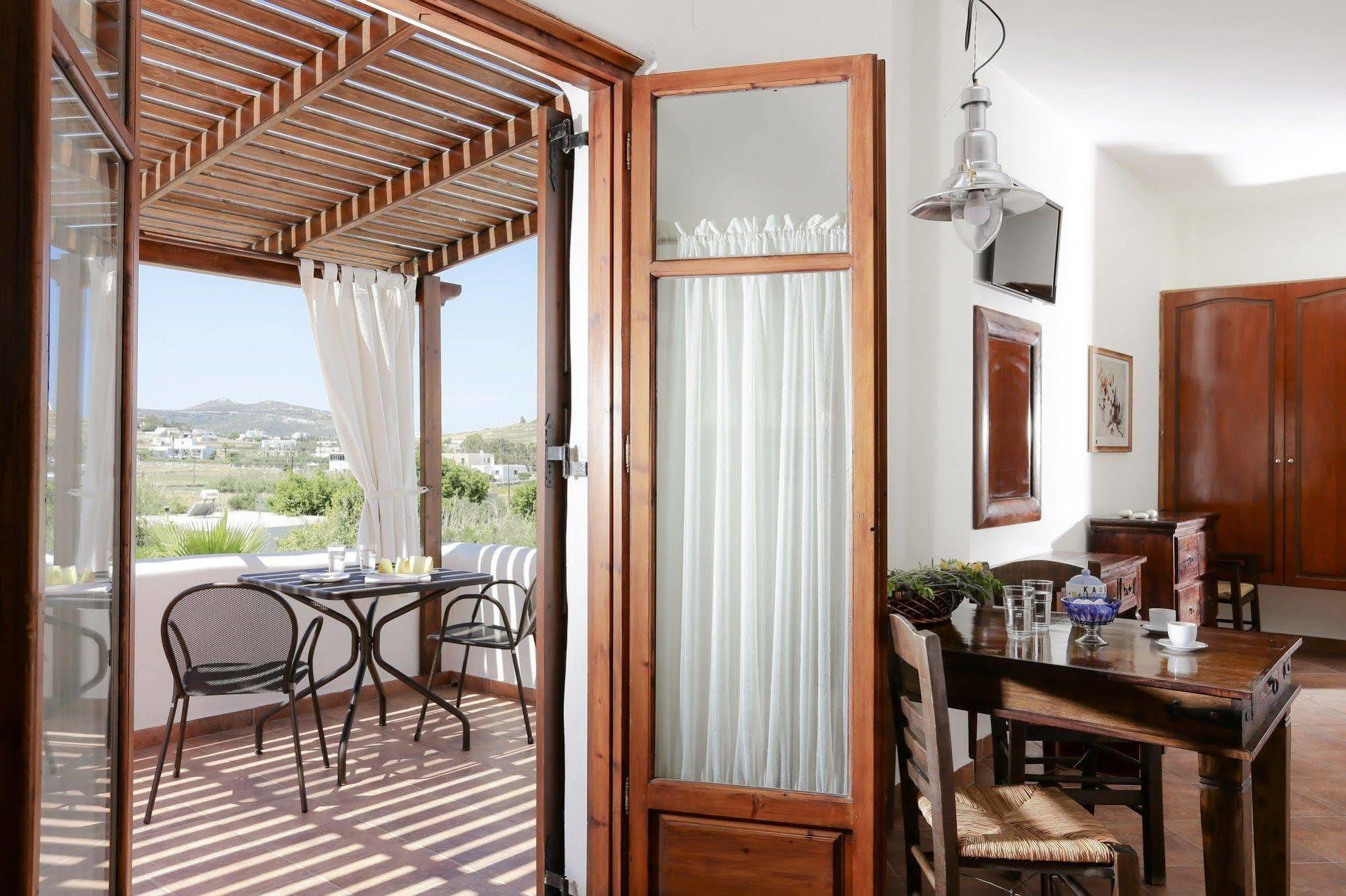 9 Muses - Paros Aparthotel Eksteriør bilde