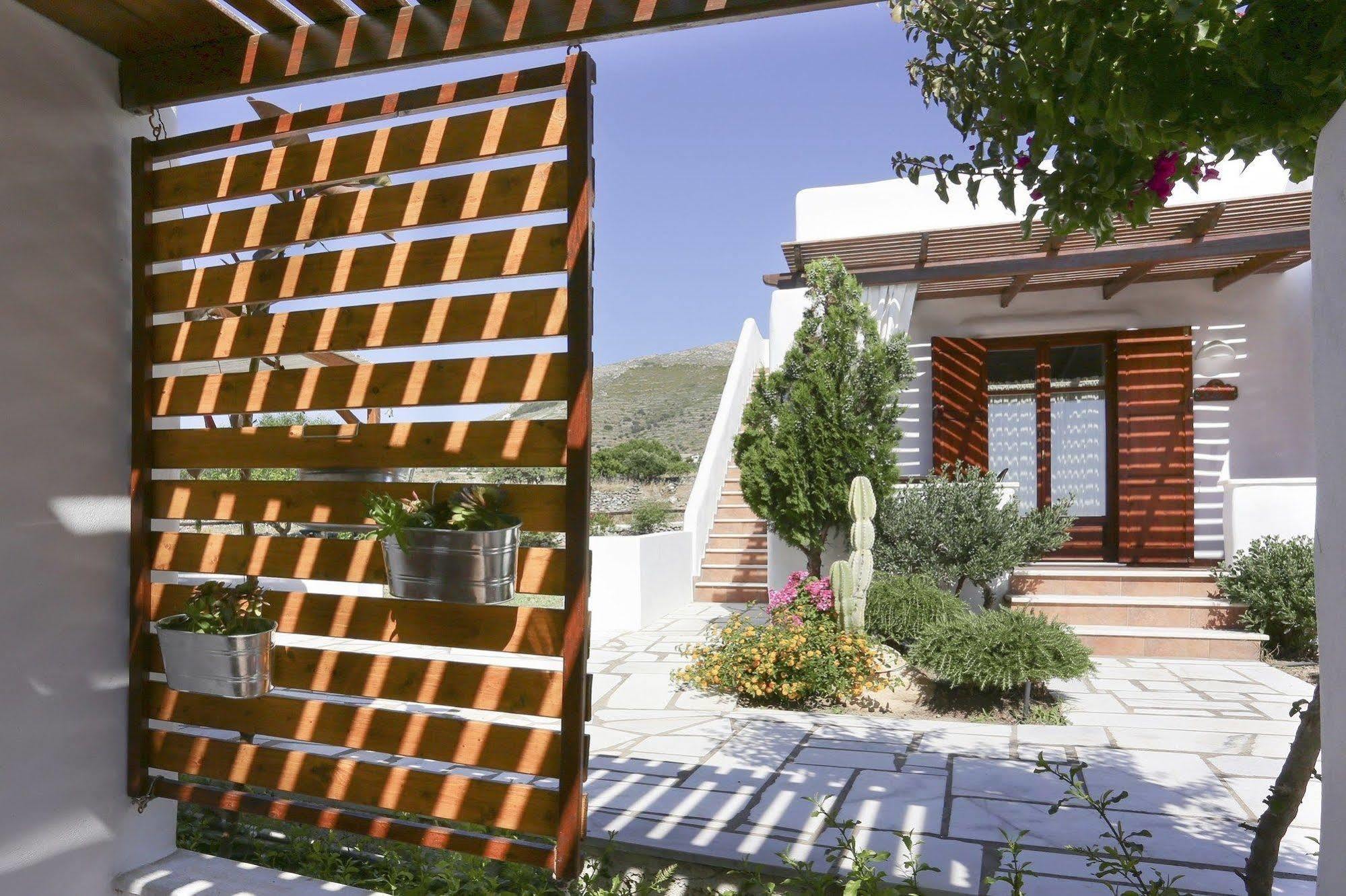 9 Muses - Paros Aparthotel Eksteriør bilde