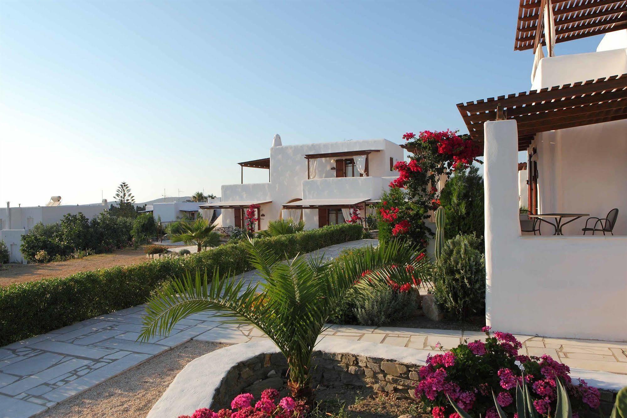 9 Muses - Paros Aparthotel Eksteriør bilde